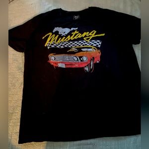 Mens mustang t-shirt size xl